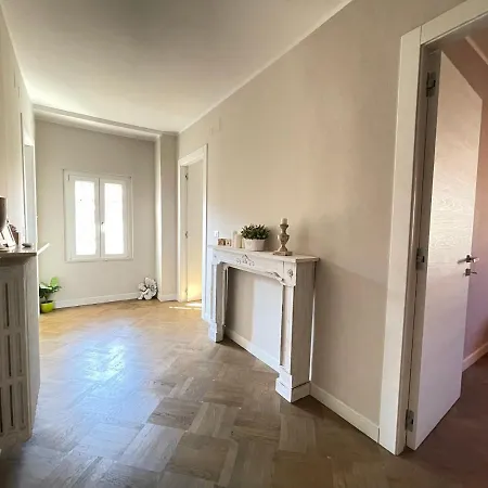 Casa Garibaldi 41 *