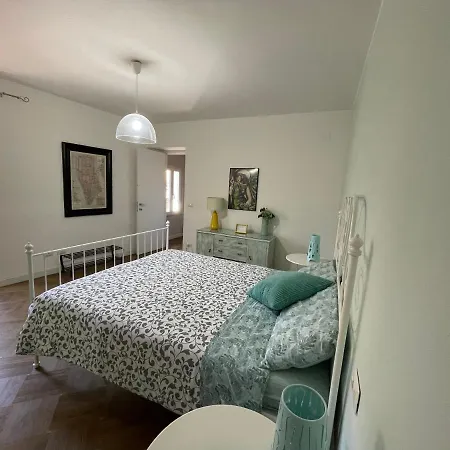 Casa Garibaldi 41 * Perugia