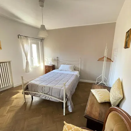 Casa Garibaldi 41 Перуджа